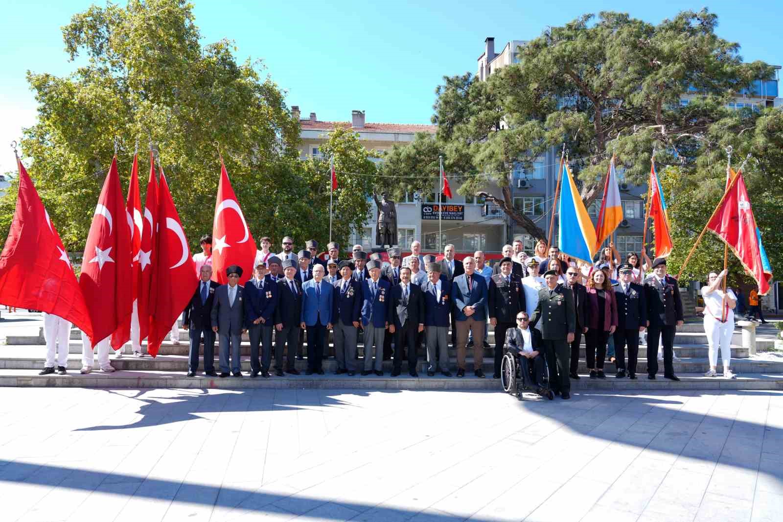 Burhaniye'de Gaziler Günü Coşkuyla Kutlandı