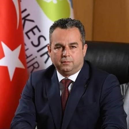 Burhaniye'nin Koordinatörü Murat Yazgan Görevini Bıraktı