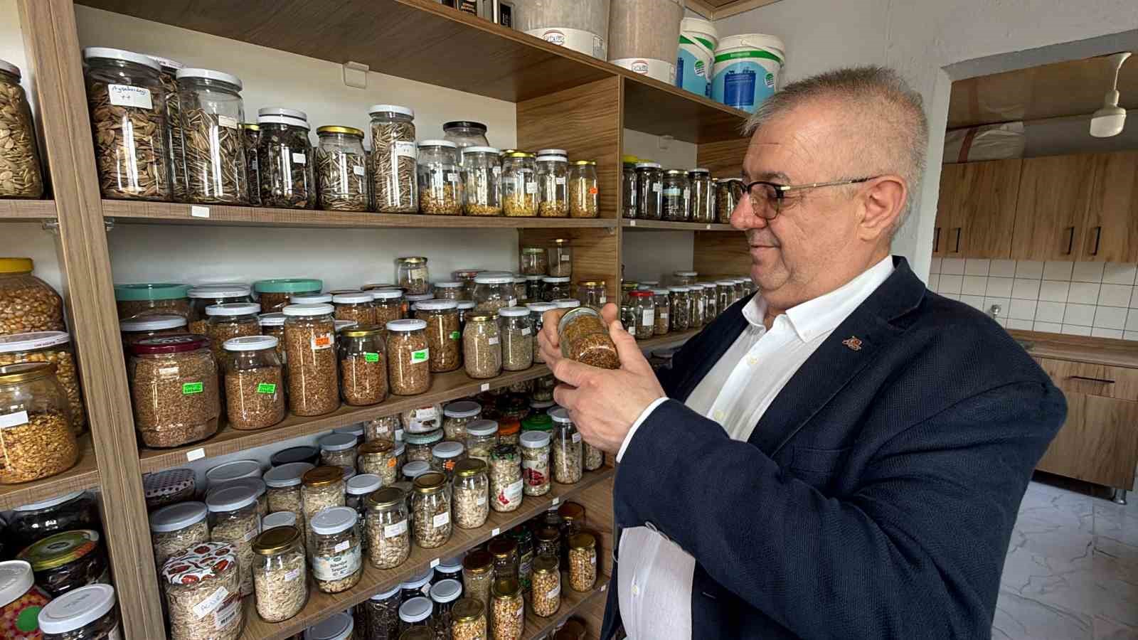 Edremit’te Ata Tohumları Geleceğe Taşınıyor