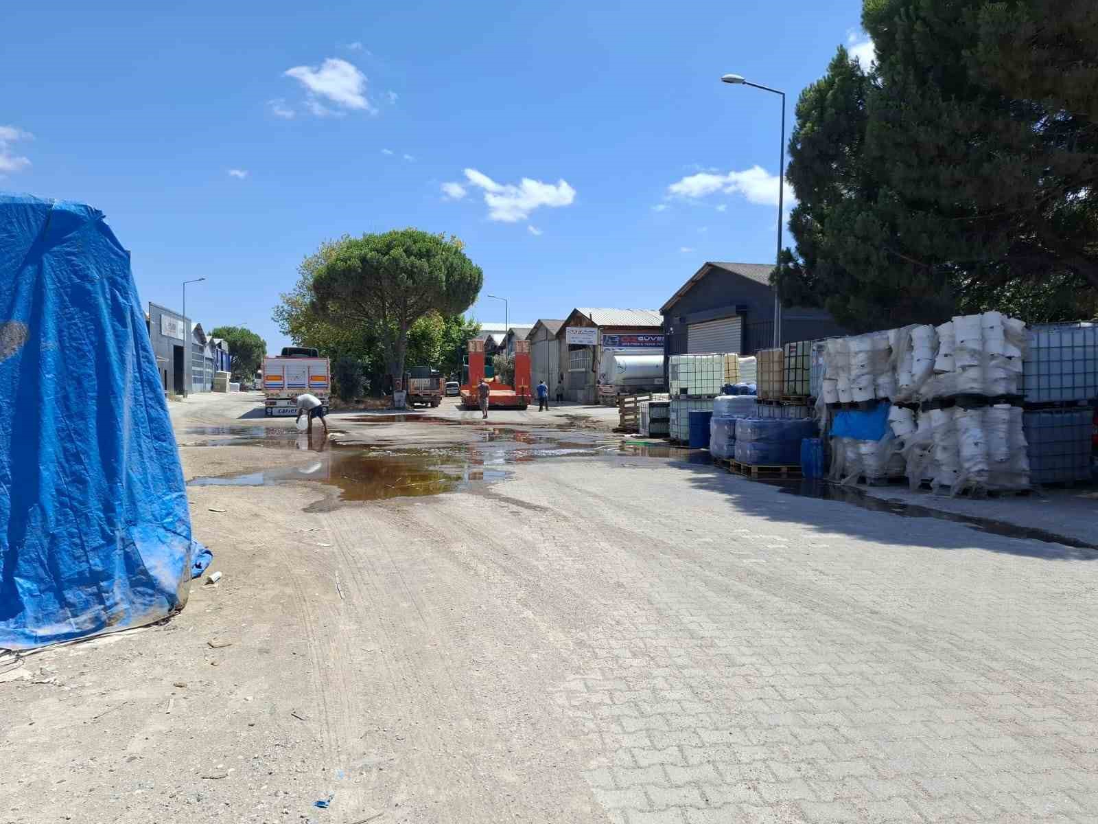 Balıkesir'de Kimyasal Madde Paniği: Üç Kişi Hastaneye Kaldırıldı
