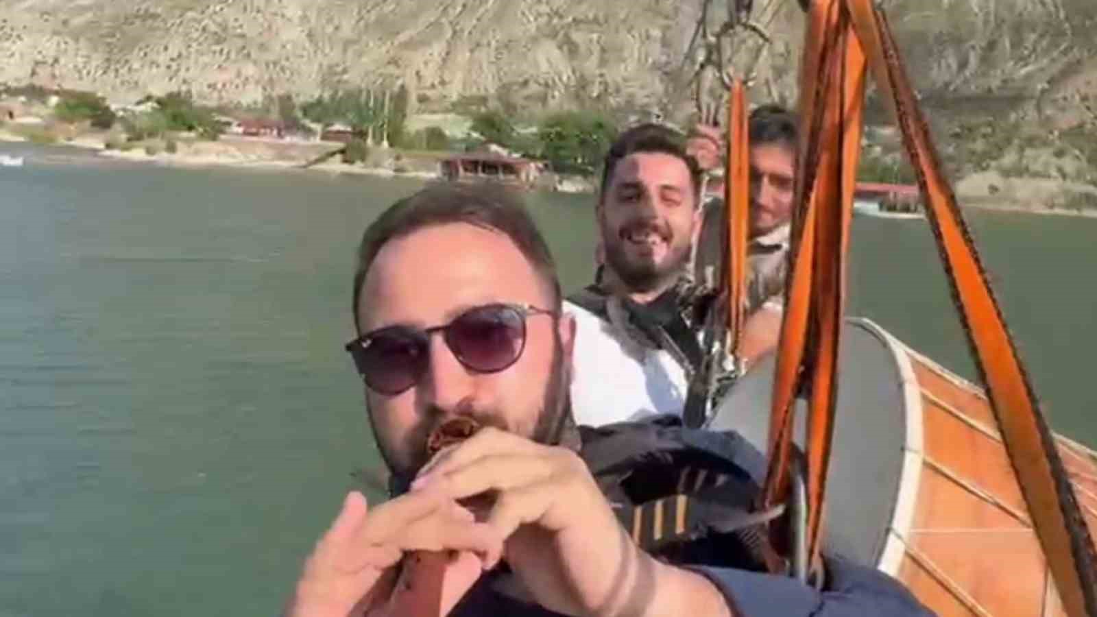 Tortum Gölü'nde Davul Zurnalı Zipline Macerası!
