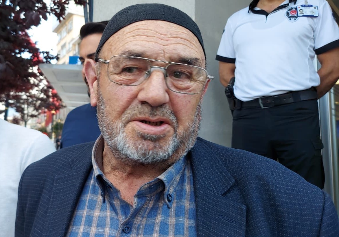 İstanbul'da Dolandırıcılığın Acı Gerçeği: Yaşlı Adamın Çağrısı