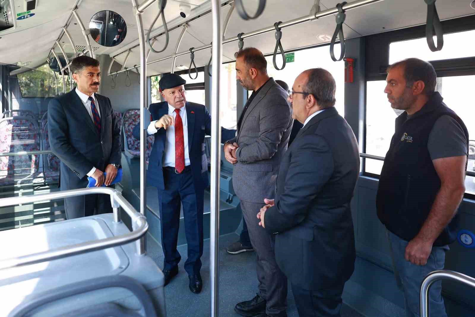 Başkan Sekmen, Halk Otobüsü Şoförleriyle Bir Araya Geldi