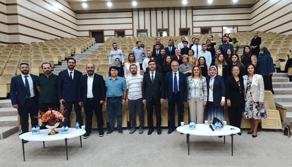 Erzurum'da Kadın Doğum Günleri Sempozyumu Yapıldı