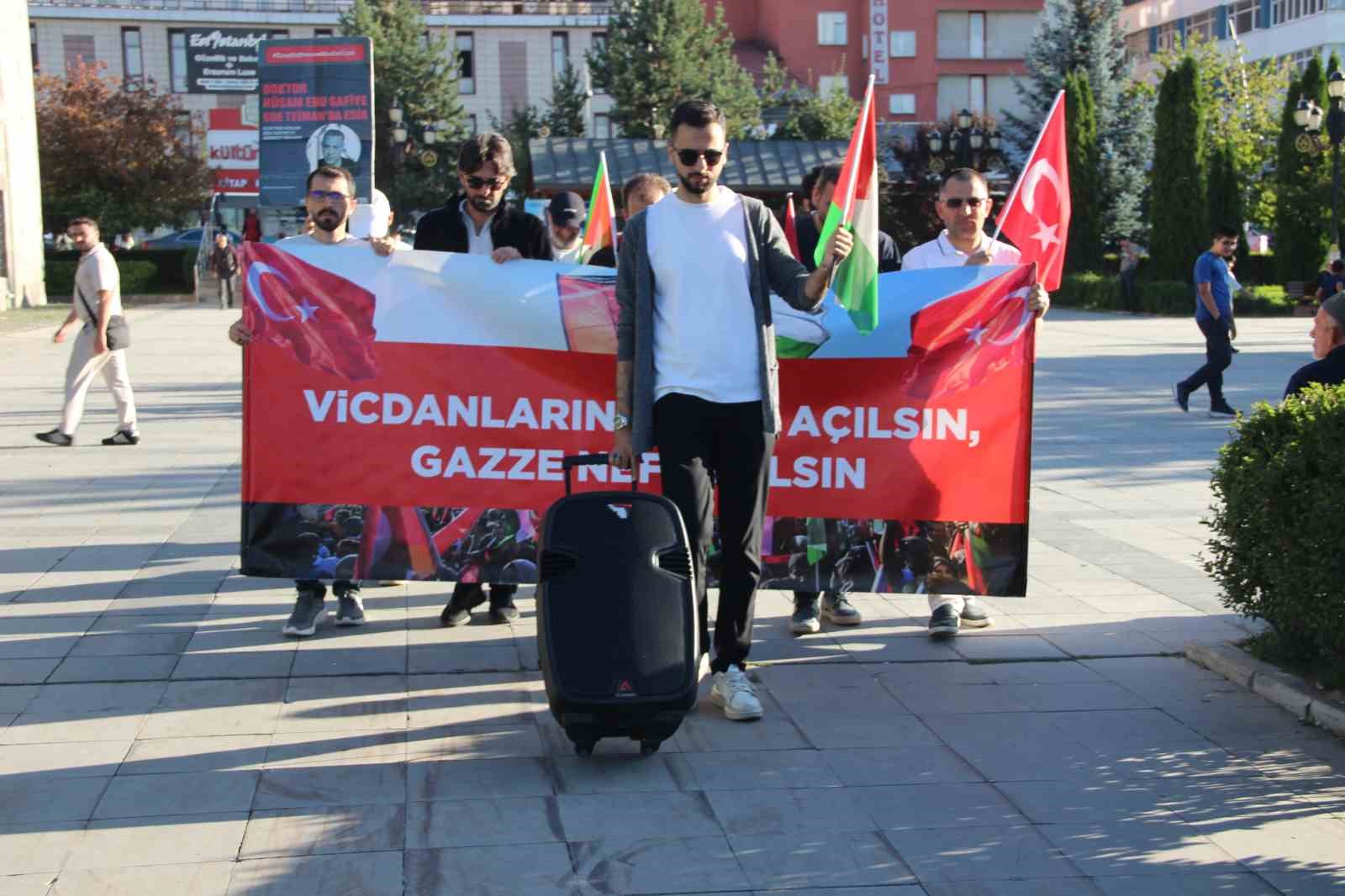 Erzurum'da 150 Haftadır Gazze İçin Sessiz Yürüyüş: "Zalimler Zulmüne Devam Ettiği Sürece Biz de Yanlarında Olacağız"