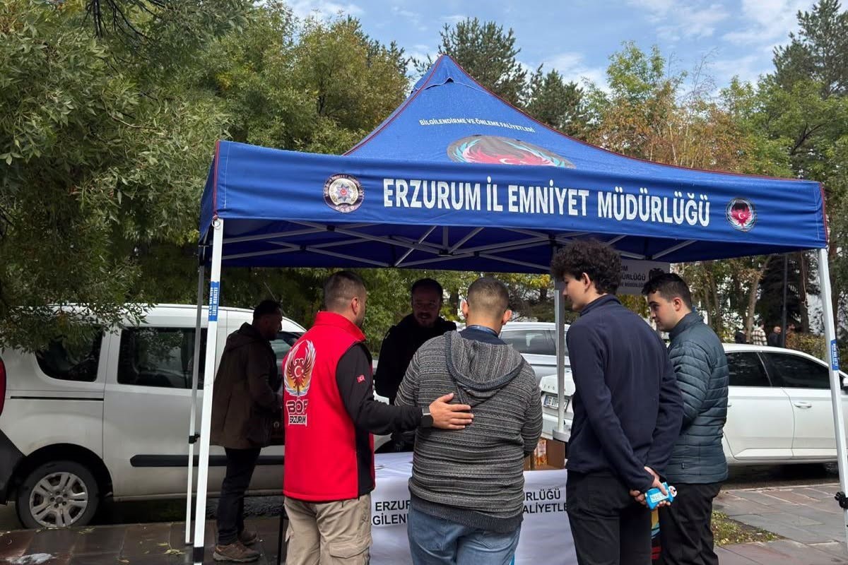 Erzurum'da Öğrencilere Güvenli Gelecek İçin Bilgilendirme