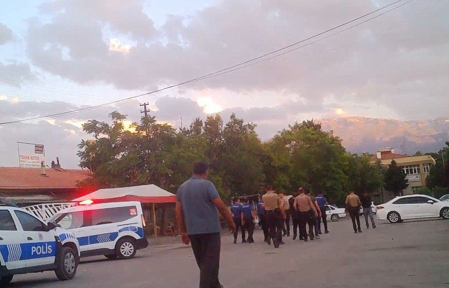Erzincan'da Bekçiye Mukavemet Eden Şüpheli Kaçtı