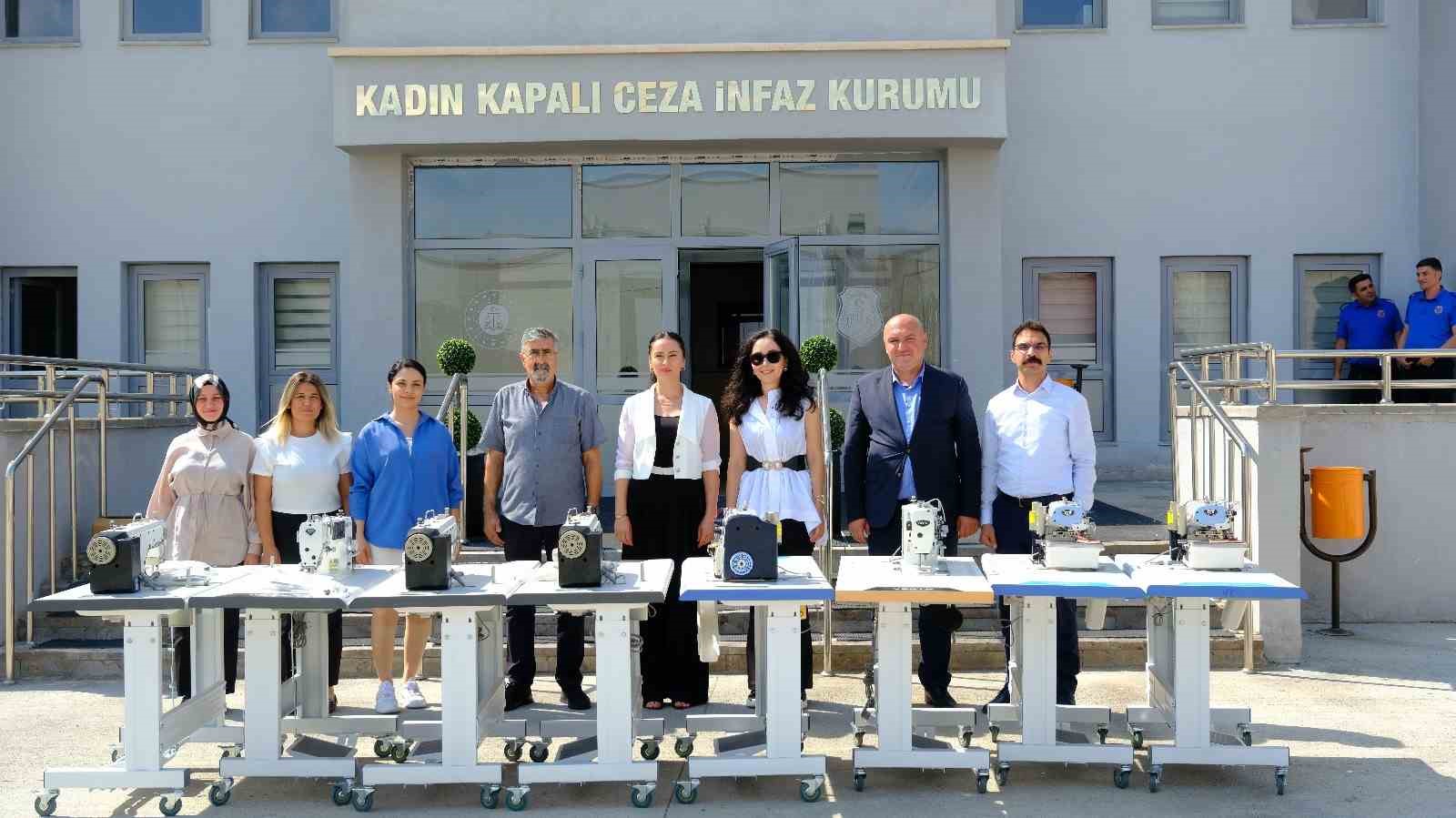 Erzincan'da Kadınlar Geleceklerini Tekstil Atölyesinde İnşa Ediyor