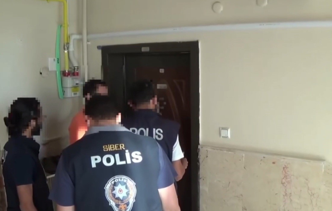 İzmir'de Dolandırıcılık Skandalı: 120 Kurban ve 1 Milyon Lira Zarar