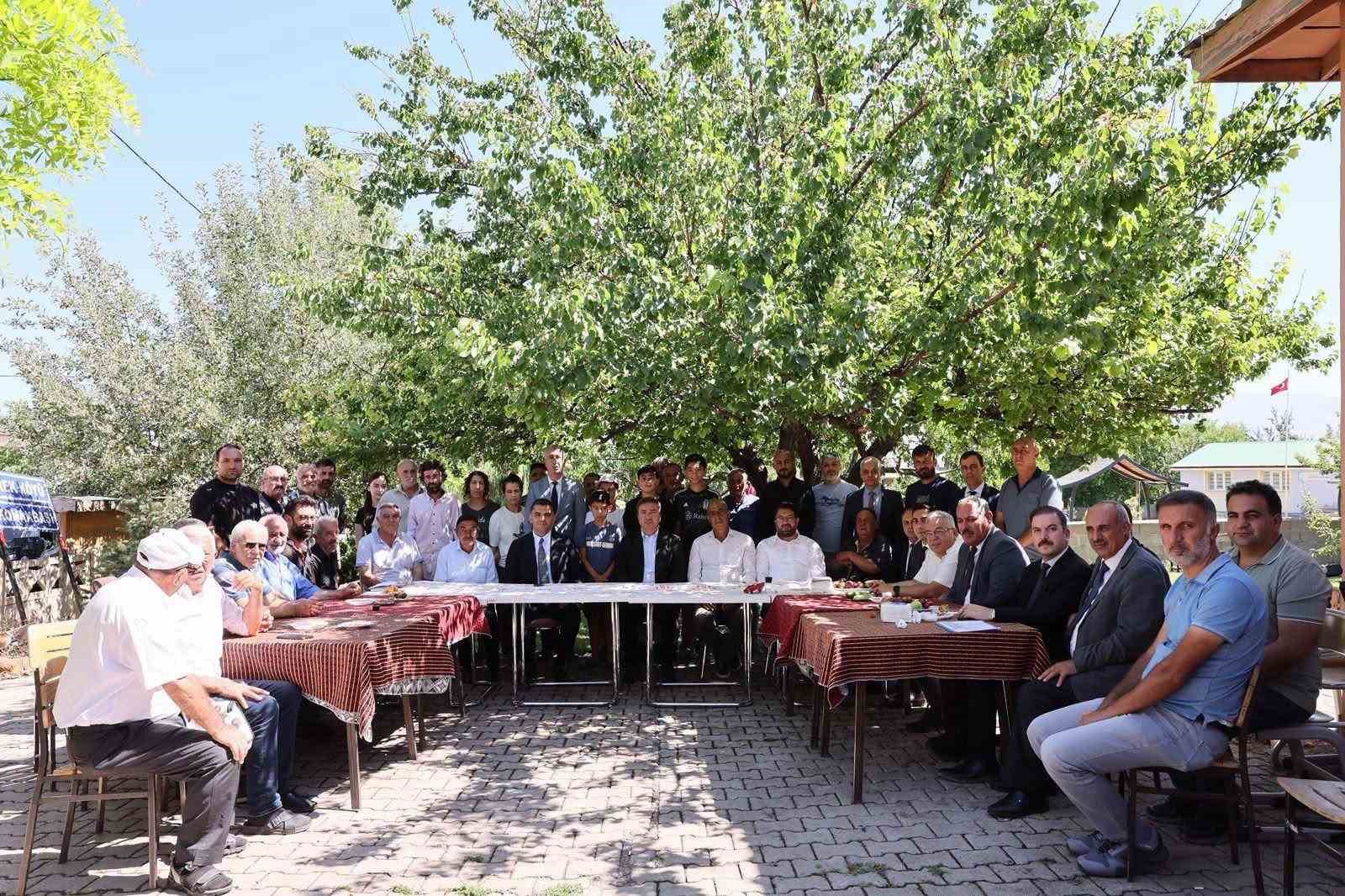 Konakbaşı Köyü'nde Vatandaşların Talepleri Dinlendi
