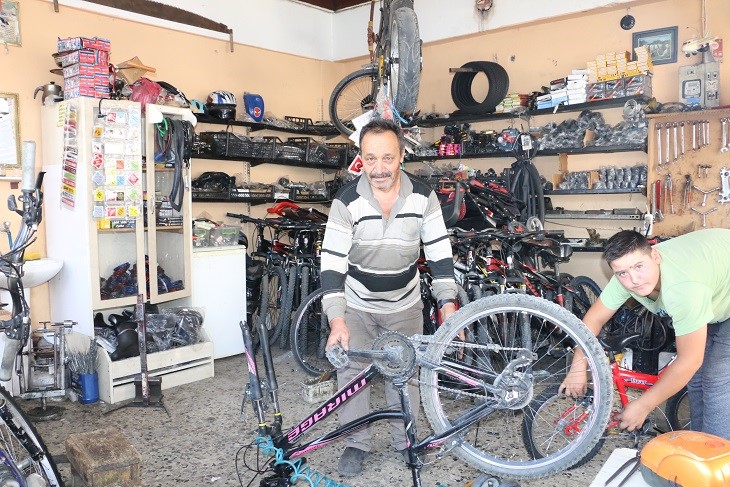 Erzincan'da Bisiklet Tamircileri Yaz Yoğunluğuna Hazır