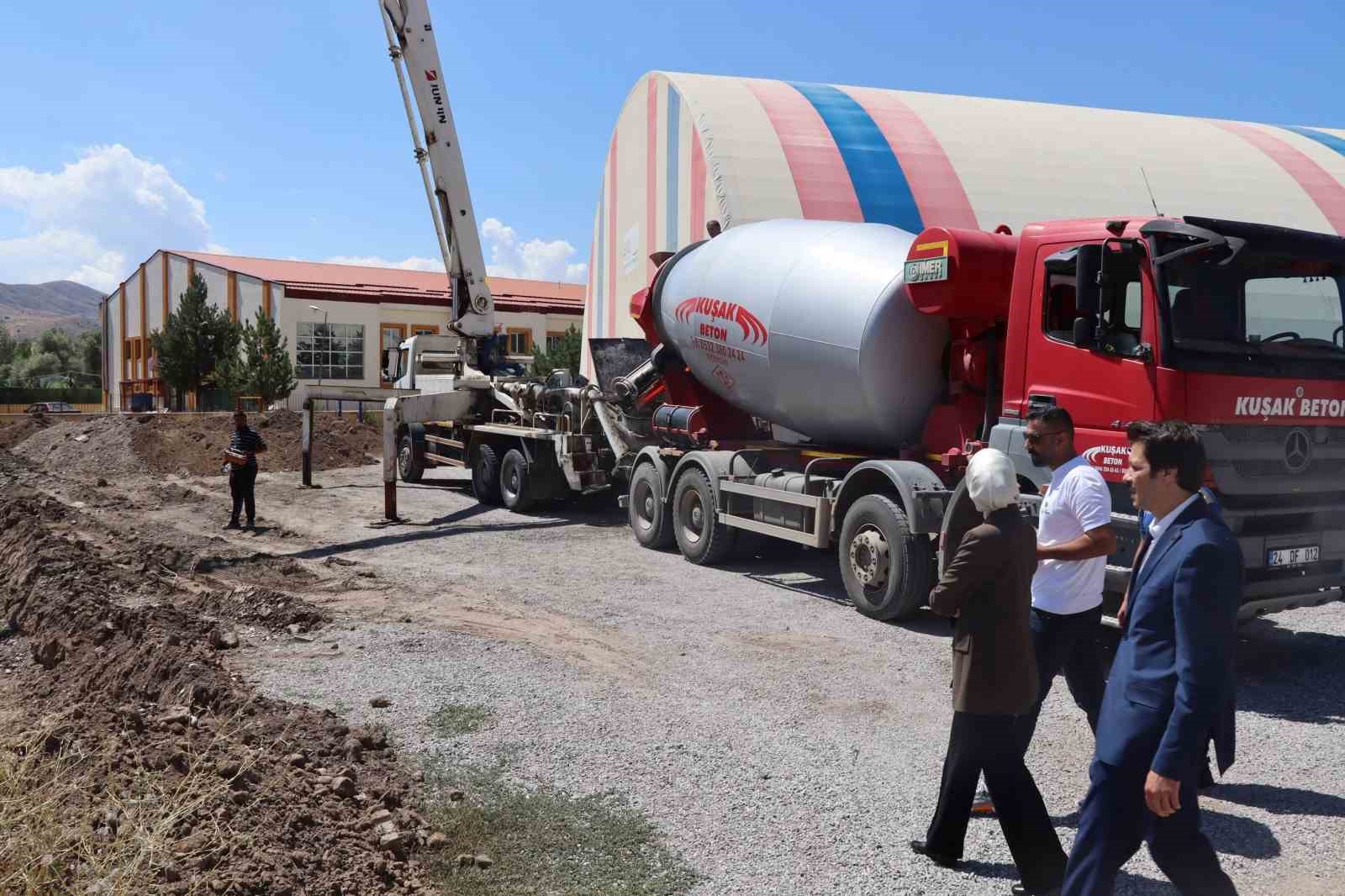 Tercan'da Kreş Binasının Temeli Atıldı