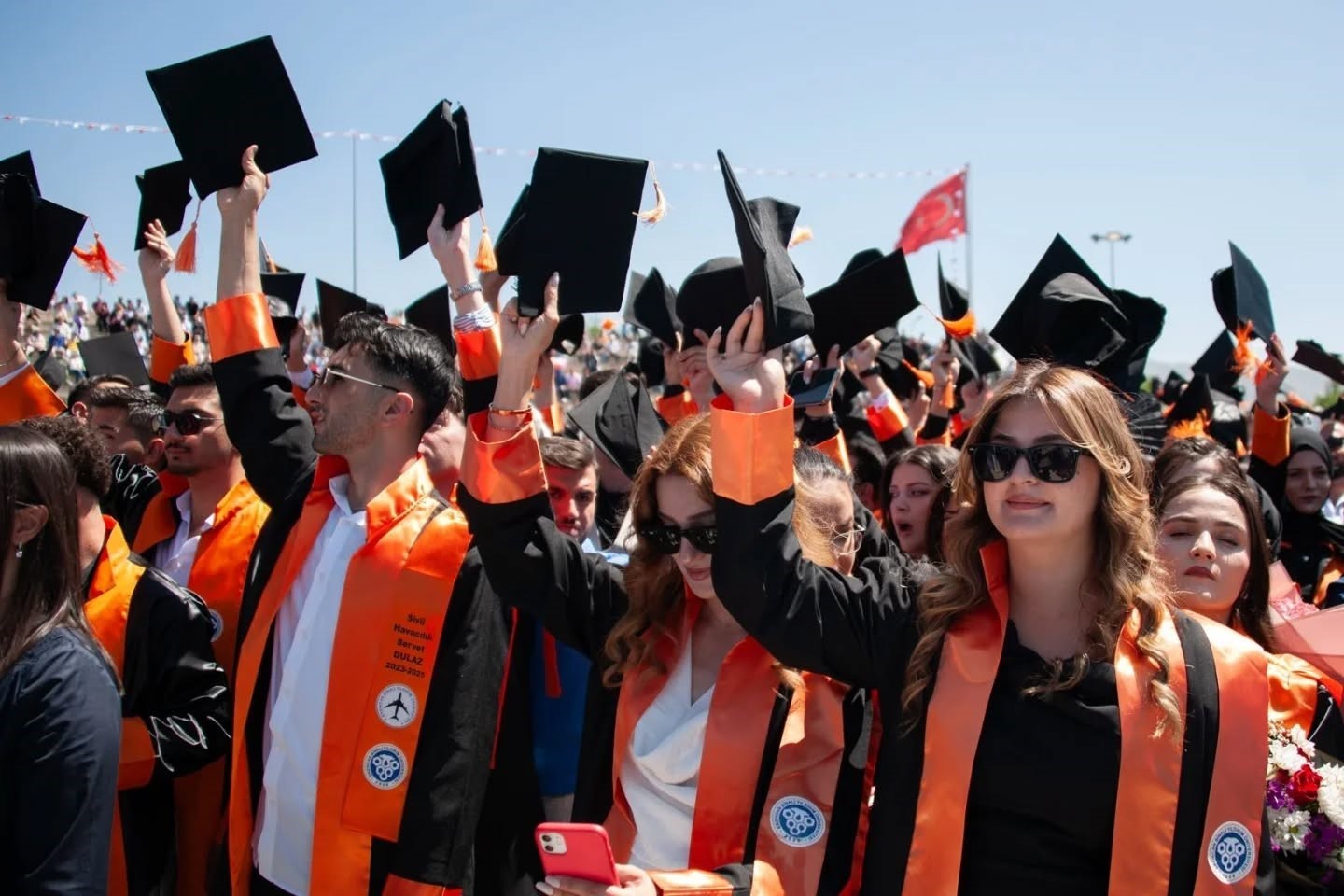 EBYÜ, 4 bin 148 yeni öğrencisiyle kapılarını açtı