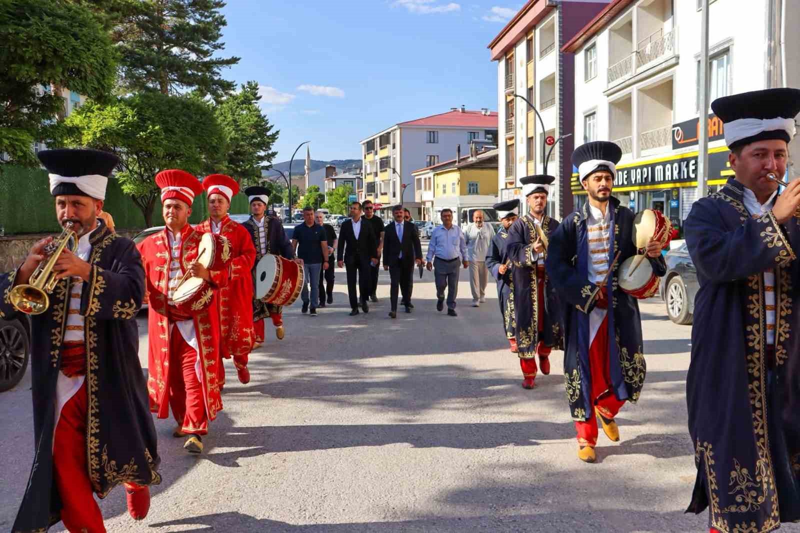 Refahiye’de 19. Bal Festivali Renkli Etkinliklerle Kutlandı