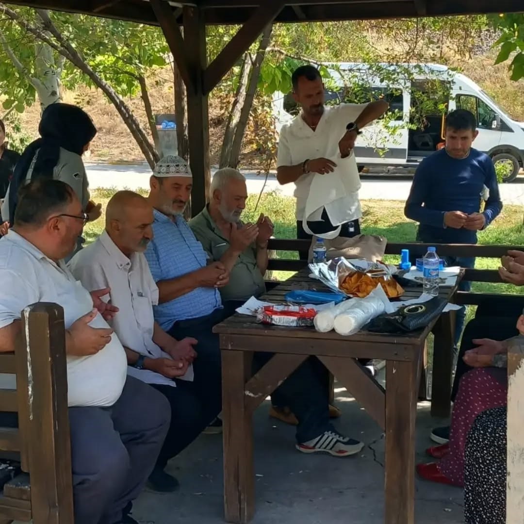 Kemah’ta Huzurevi Sakinlerine Anlamlı Mevlid-i Nebi Haftası Ziyareti