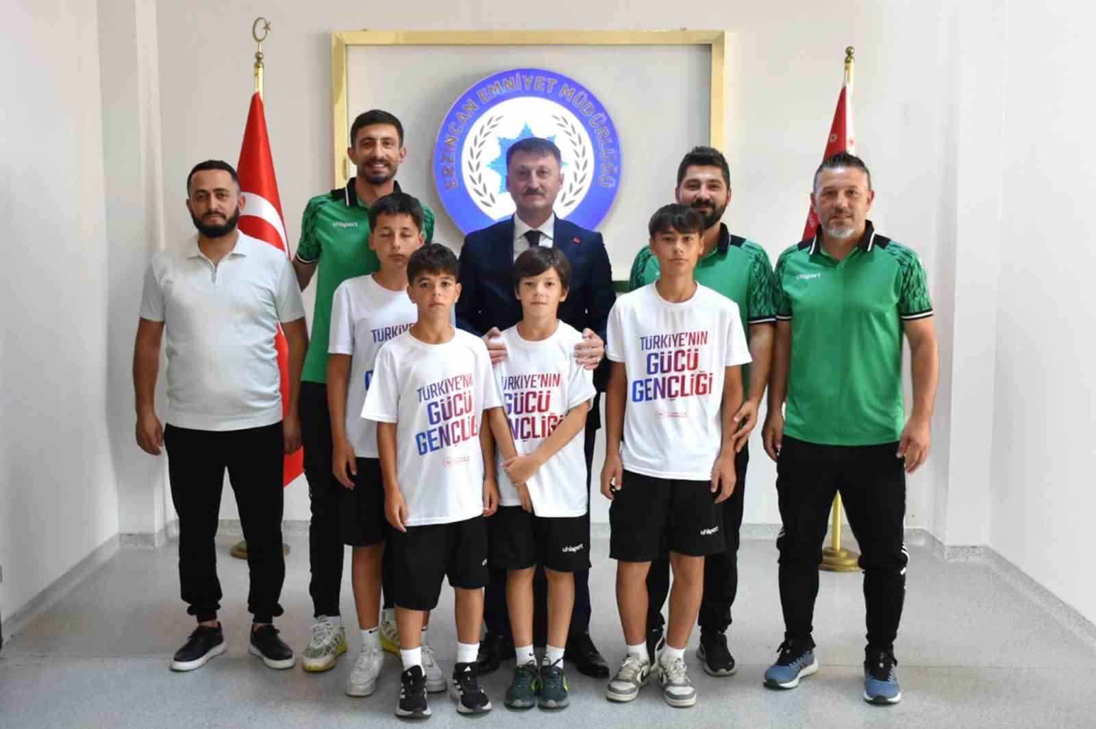 Ordu Futbol Karmasından Emniyet Müdürü Baybaba'ya Sıcak Ziyaret