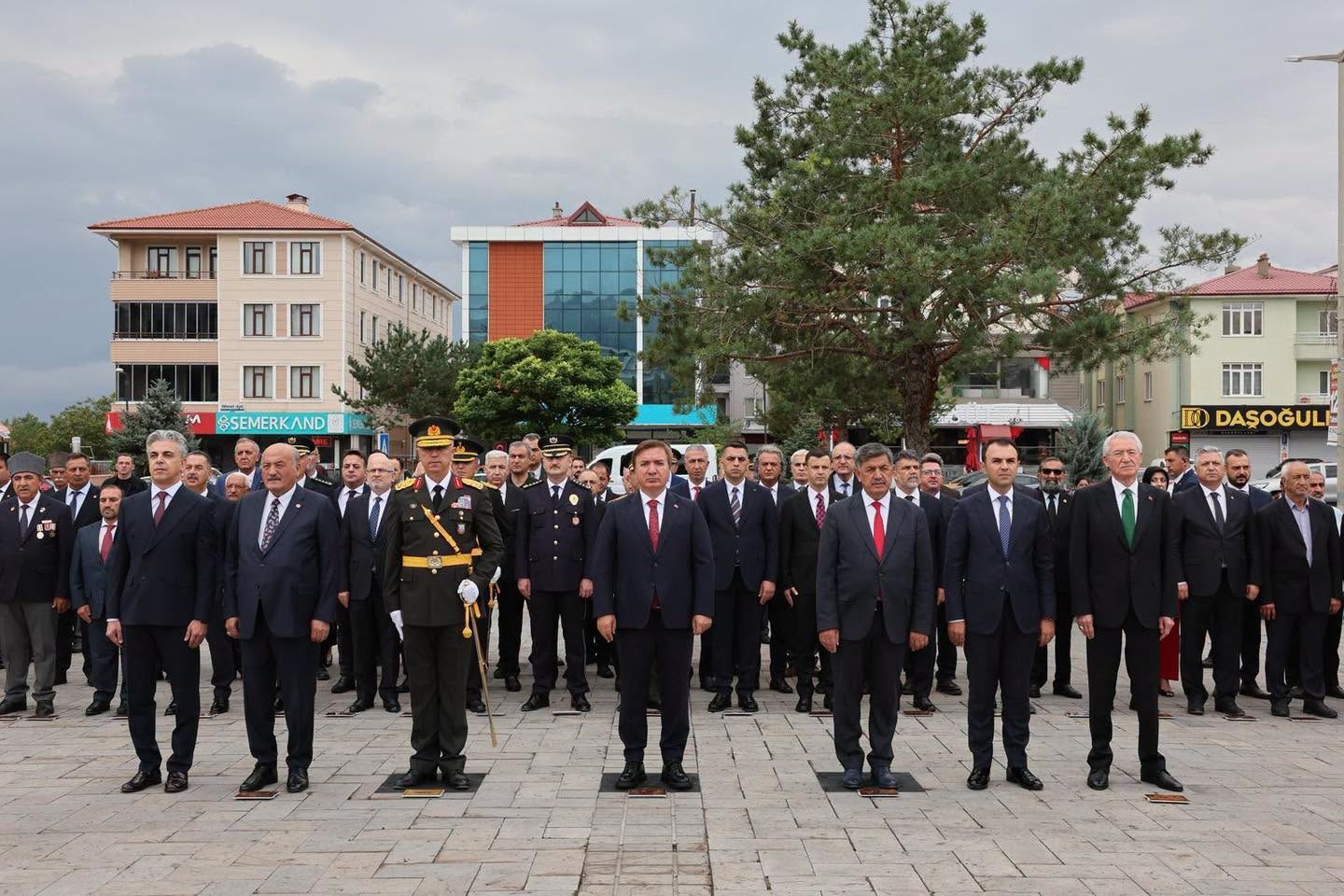 Erzincan'da Zafer Bayramı Coşkuyla Kutlandı