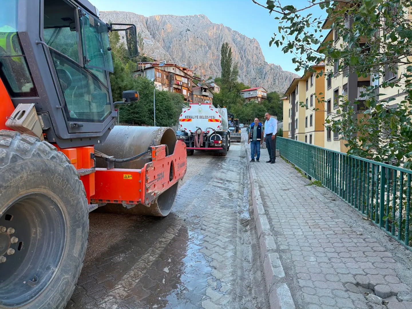 Kemaliye'de Doğalgaz Altyapı Çalışmaları Devam Ediyor