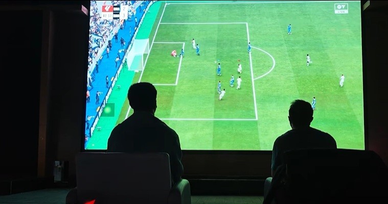 Erzincan'da Gençler PlayStation Arenasında Büyüledi