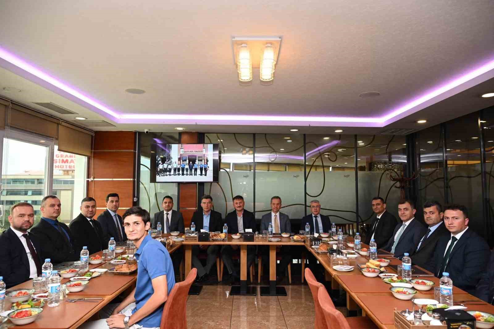 Erzincan Emniyet Müdürü Zafer Baybaba'ya Veda Yemeği