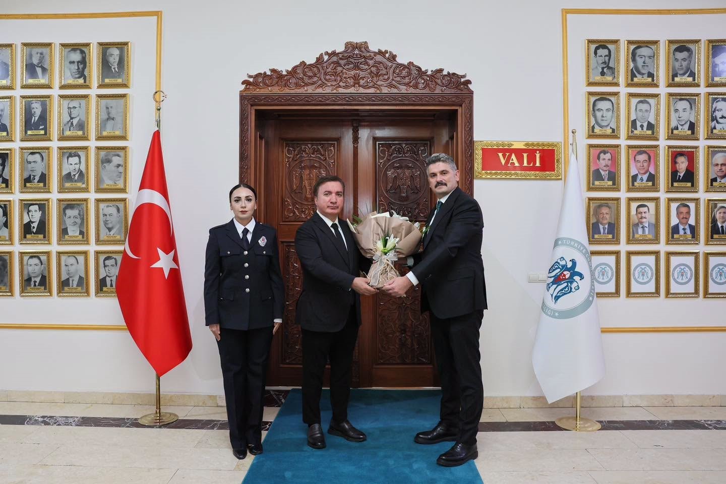 Vali Aydoğdu, Erzincan'ın Yeni Emniyet Müdürü Doköz ile Bir Araya Geldi