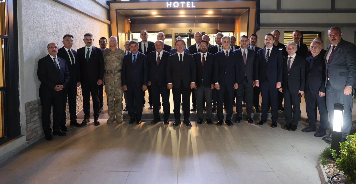 İzmir'de Müftü Fakirullahoğlu'na Veda Programı Düzenlendi