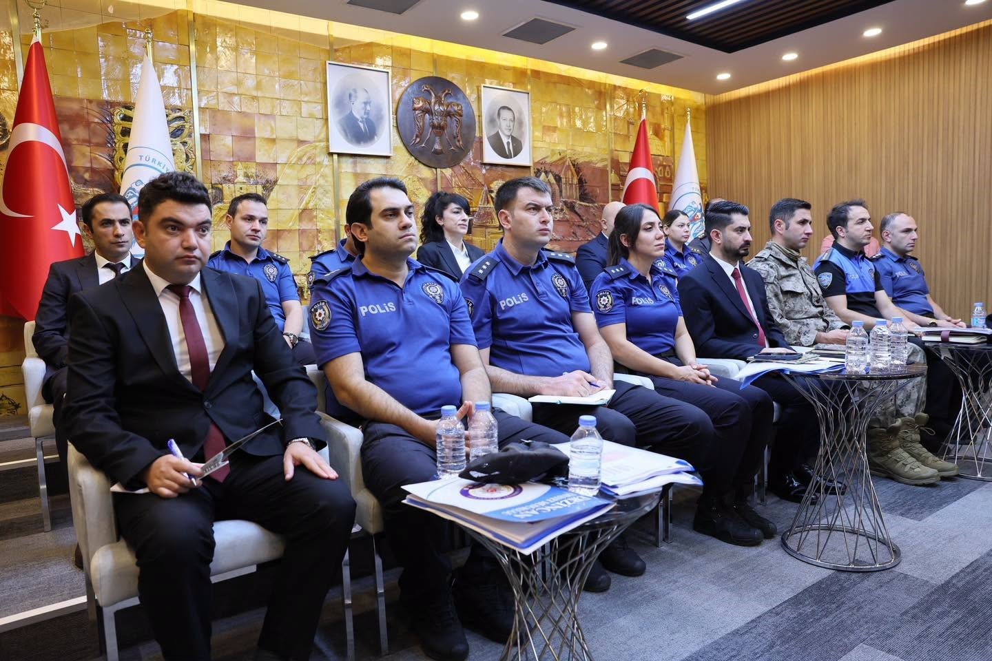 Erzincan'da Güvenlik ve Asayiş Konuları Masaya Yatırıldı