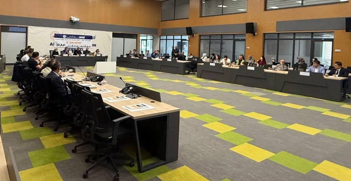 İzmir'de Deprem Afet Masası Çalıştayı Yapıldı