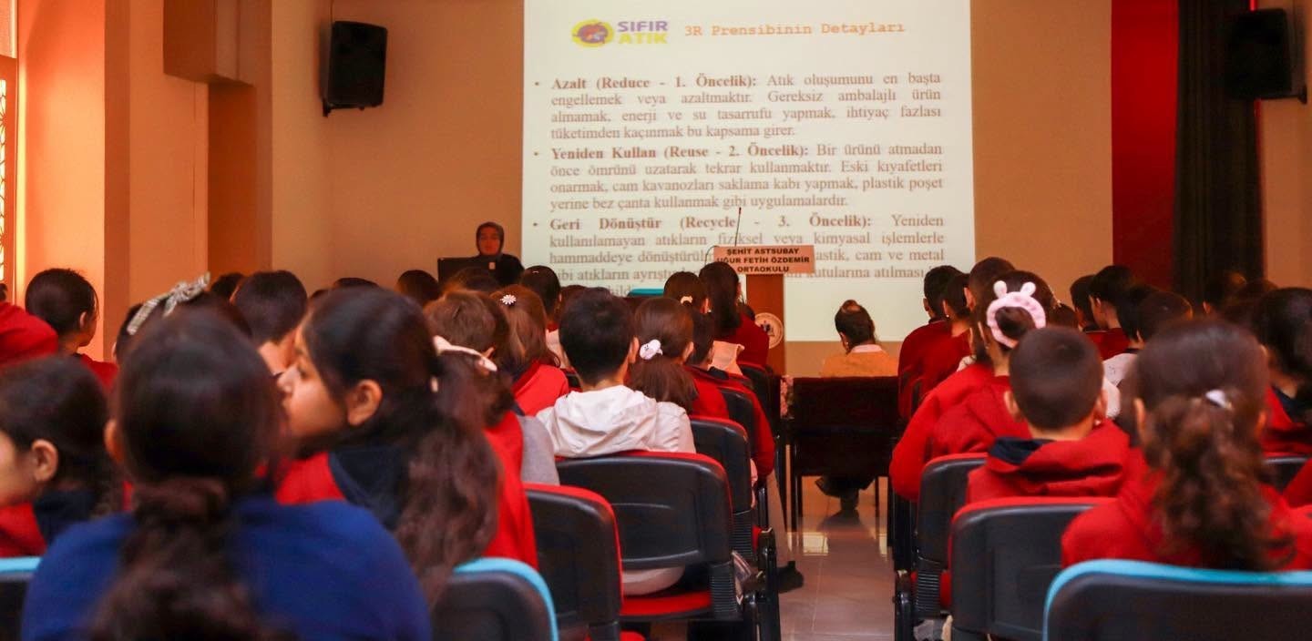 Erzincan'da Çocuklara Sıfır Atık ve Çevre Bilinci Eğitimi Verildi