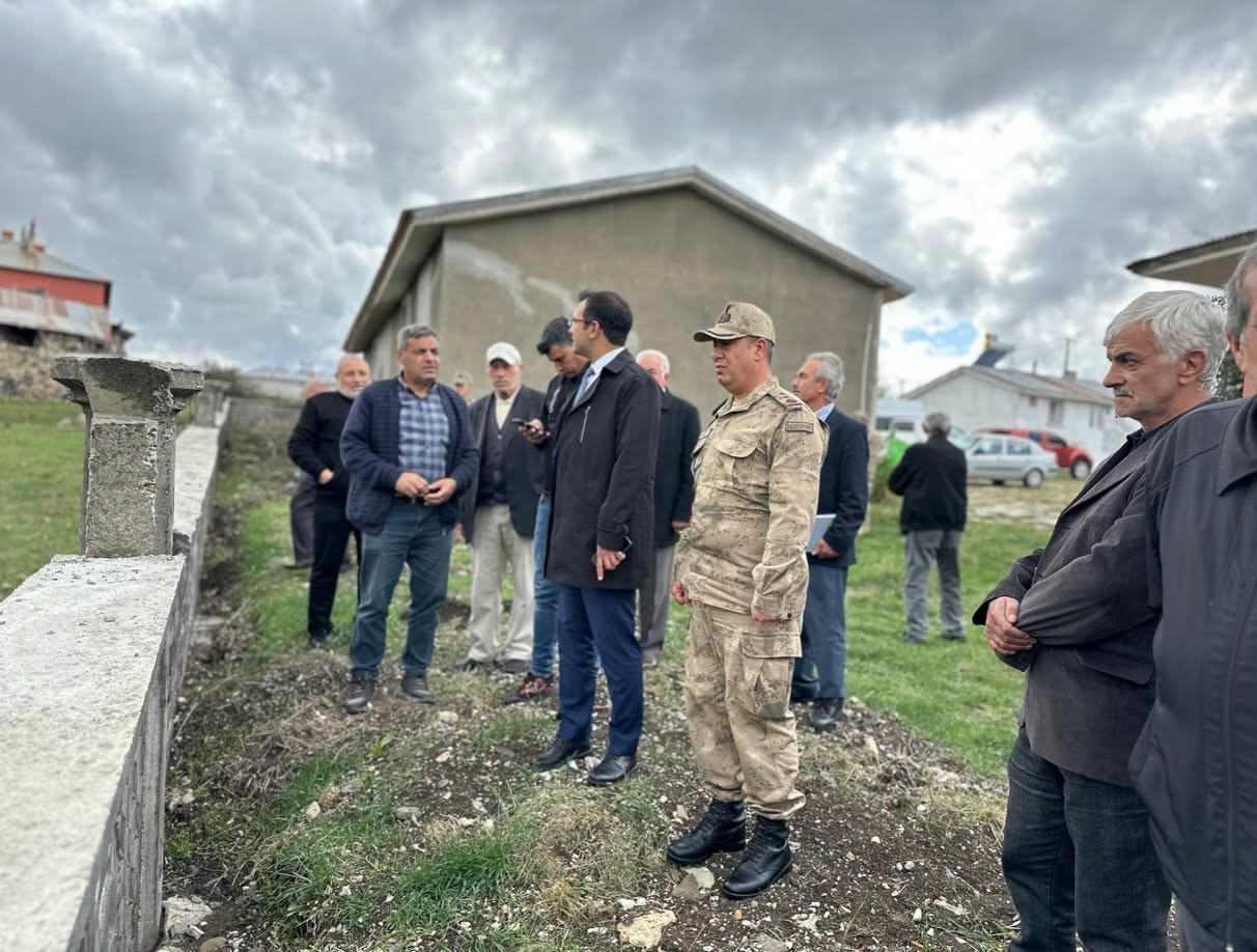 Kaymakam Taşkıran, Kalkancı Köyü'nde Vatandaşlarla Buluştu