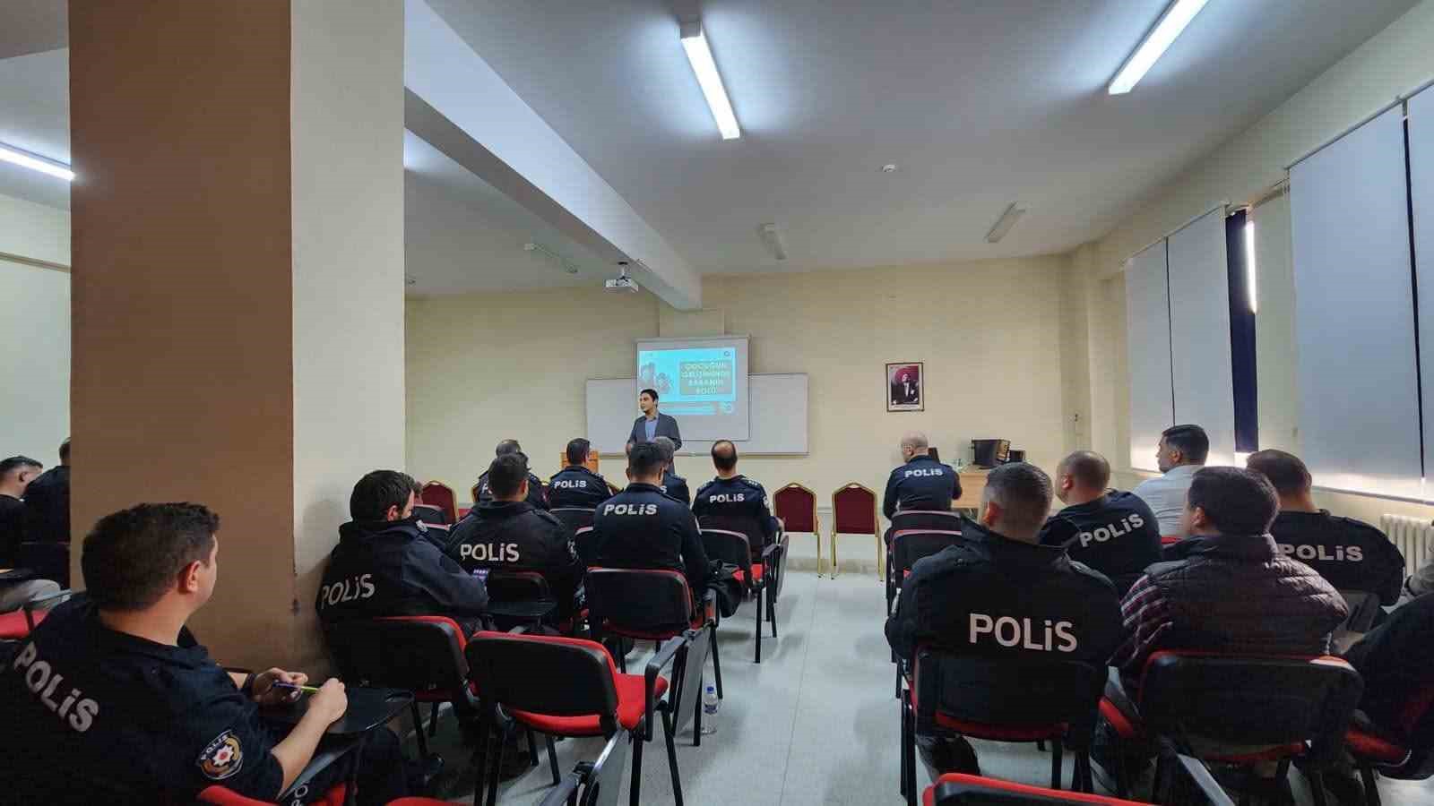 Erzincan POMEM'de 'Baba Okulu' Semineri Düzenlendi