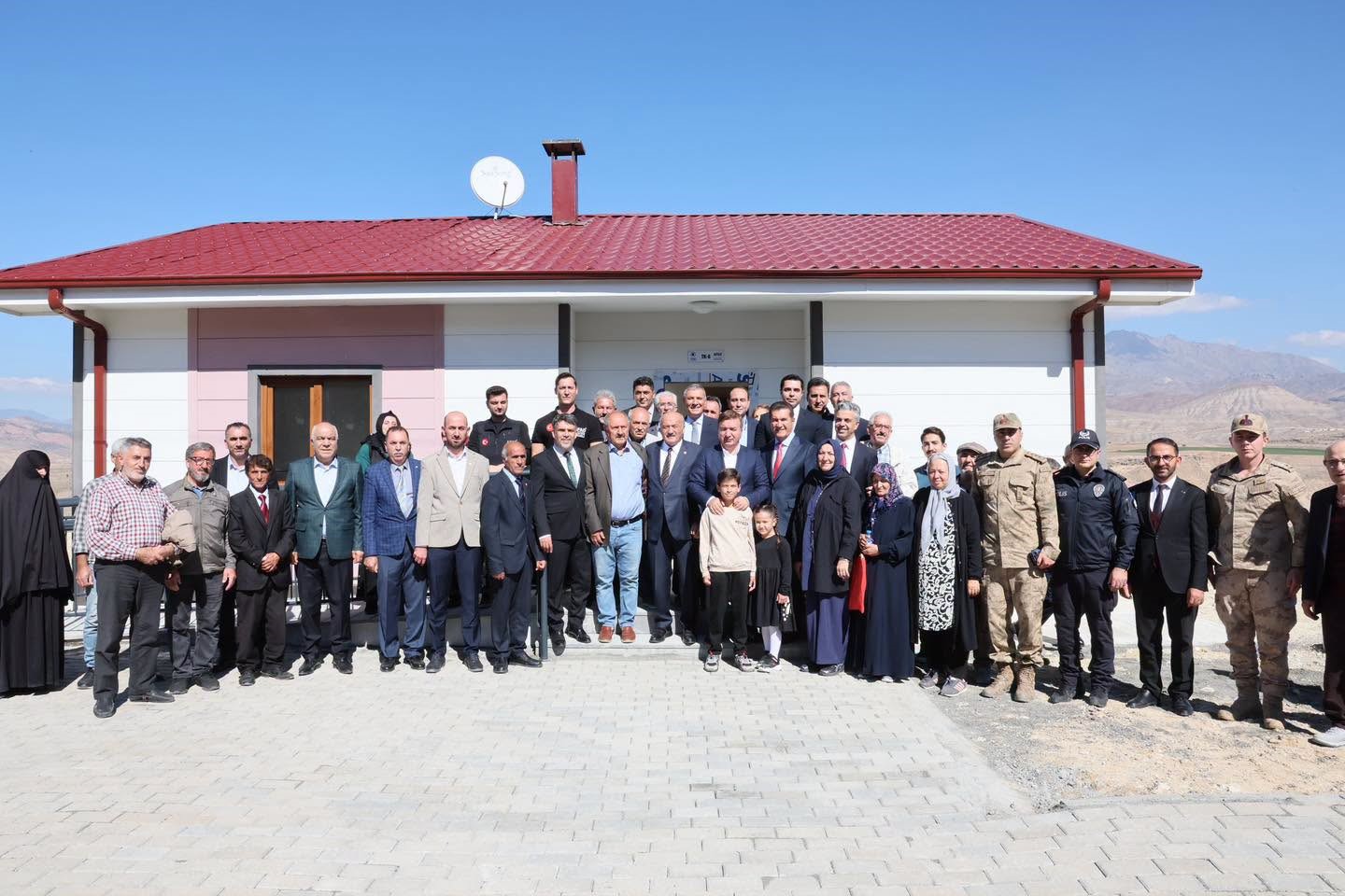 Yukarı Mahalle'deki AFAD Konutları Sahiplerine Teslim Edildi