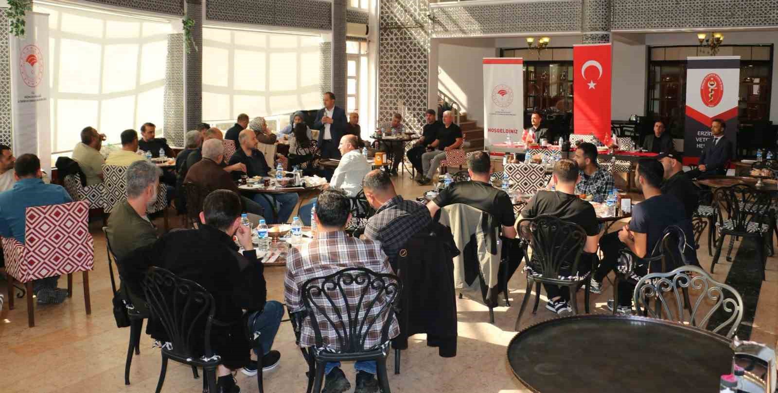 Veteriner Hekimler Erzincan’da Bir Araya Geldi