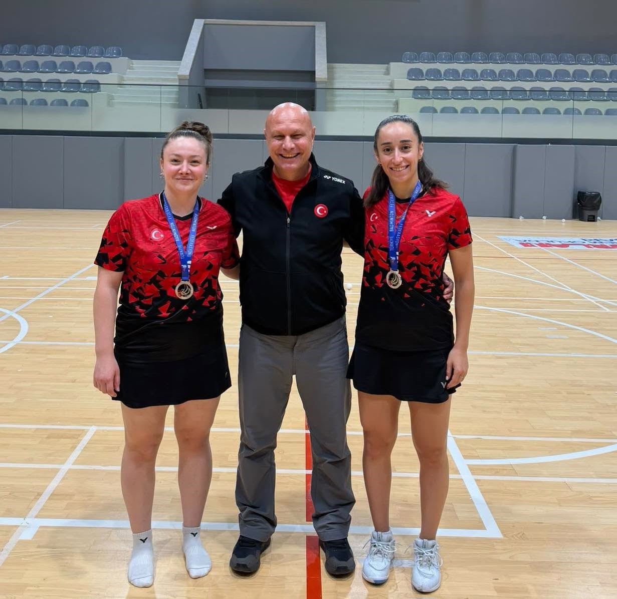 Erzincanlı Badmintoncular, Uluslararası Turnuvada 4 Madalya ile Döndü