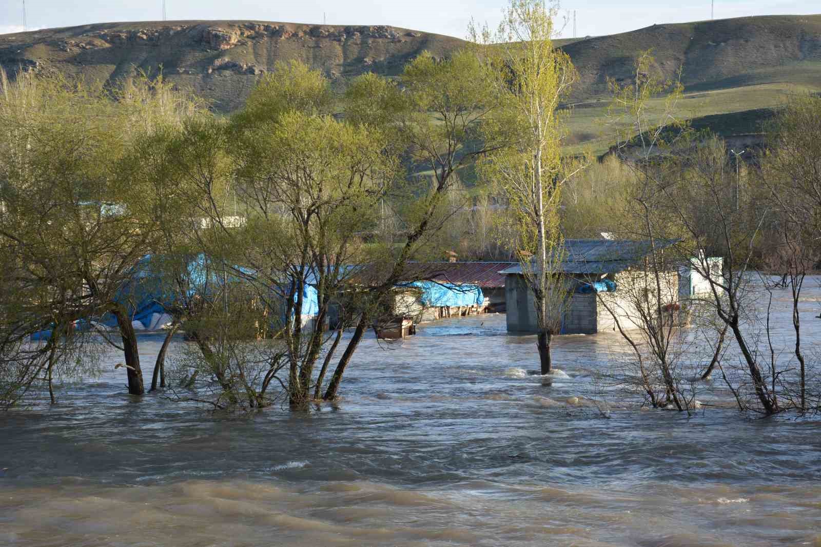 Erzincan'da Kuvvetli Yağış Uyarısı: Çiftçilerin Dikkat Etmesi Gerekenler