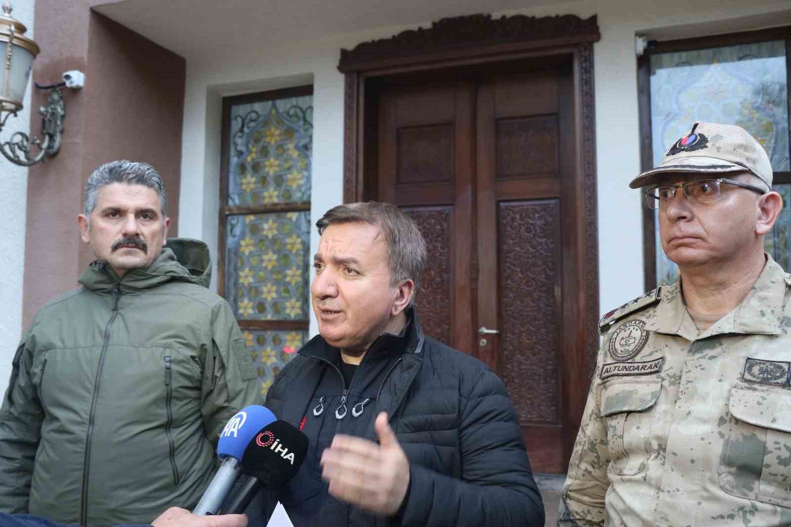 Vali Aydoğdu'dan Uyarı: Ulaşım İçin Bekleyin!