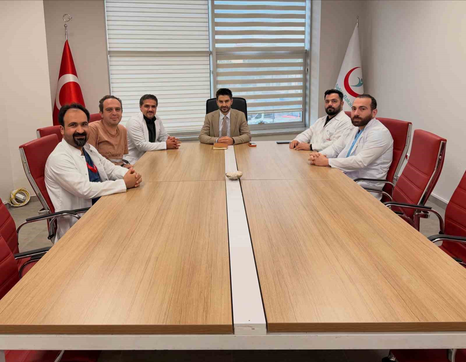 Mengücek Gazi Hastanesi'nde Kalp ve Damar Cerrahisi Değerlendirildi