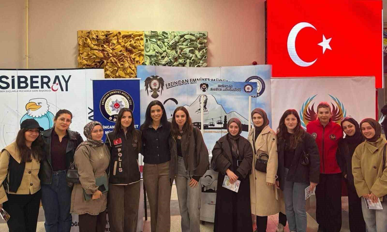Erzincan'da Gençlere Yönelik Bilinçlendirme Etkinliği Düzenlendi