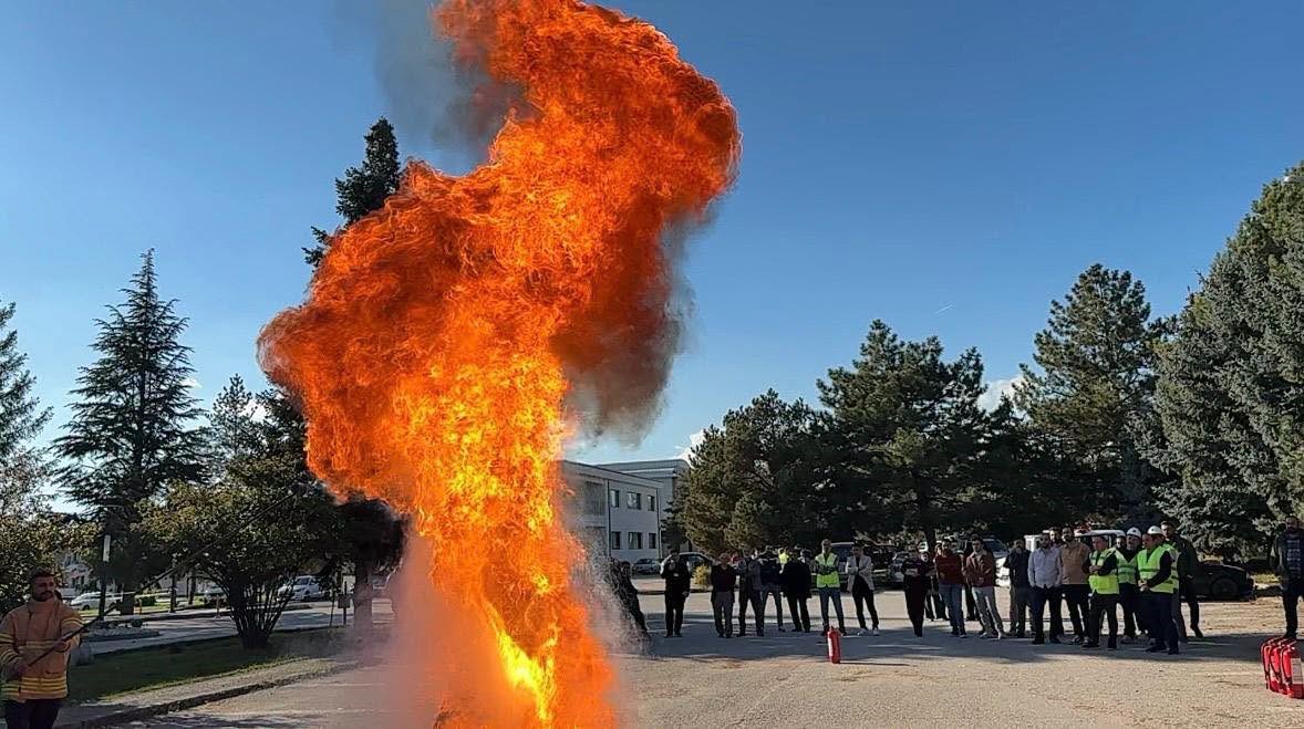 Erzincan'da Yangın Güvenliği ve İlk Yardım Eğitimi Verildi