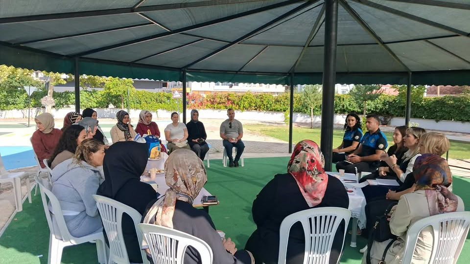 Erzincan'da Velilere Güvenlik Eğitimi Verildi