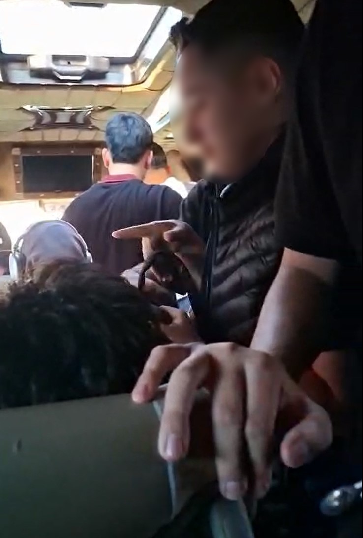 Samsun'da Servis Minibüsünde Öğrenci Taşımacılığına İlişkin Şok Görüntüler