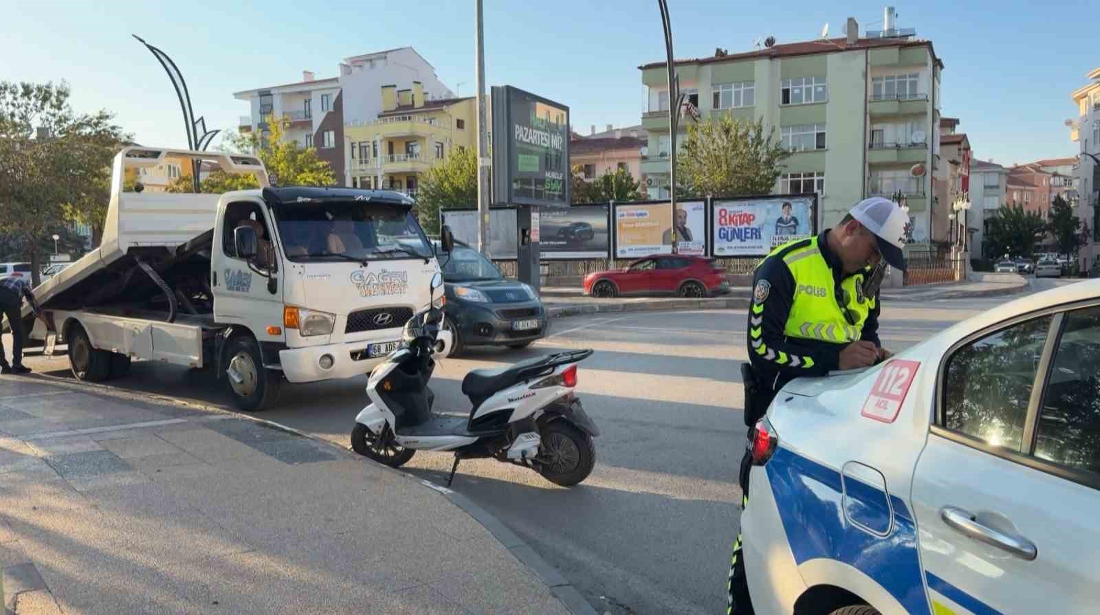 Plakasız motosikletle trafiğe çıkan sürücüye 46 bin lira ceza kesildi