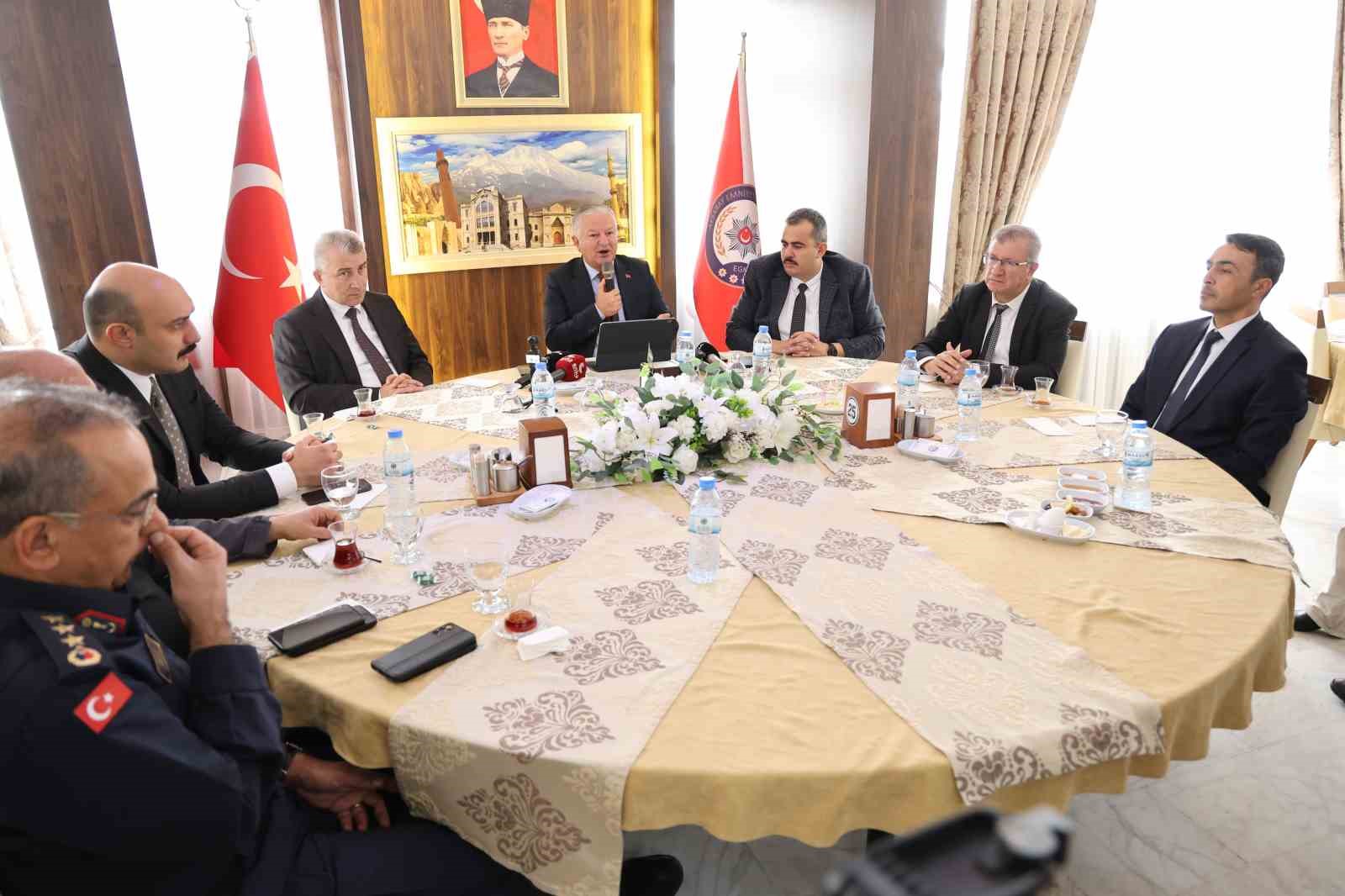 Aksaray'da Suç Oranları Düşüyor, Vali Duru Güvence Verdi