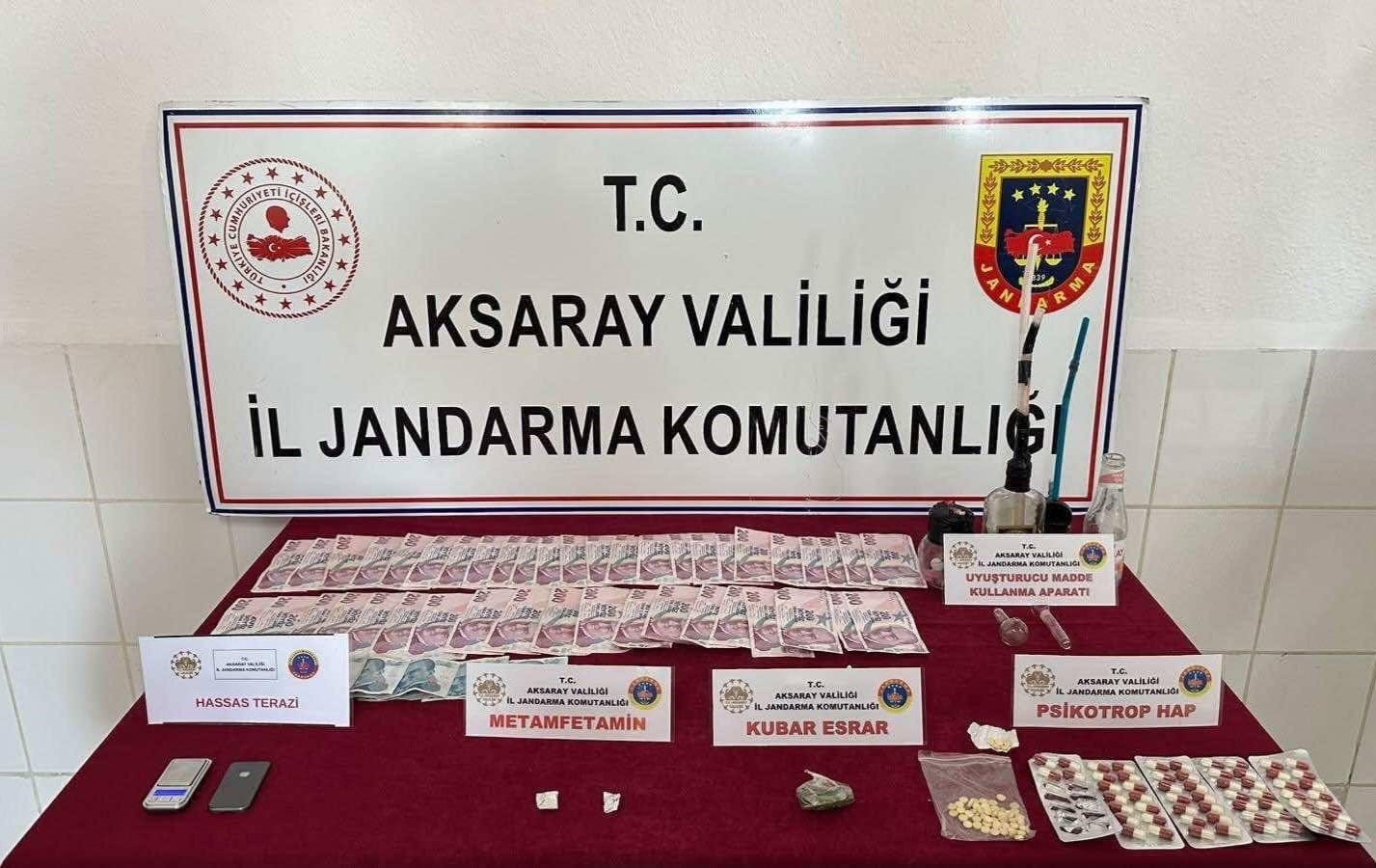 Aksaray'da Jandarmadan Uyuşturucu Operasyonu: İki Şüpheli Tutuklandı